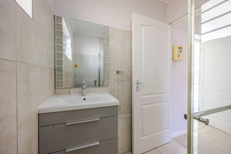 4 Bedroom Property for Sale in Zeekoevlei Western Cape